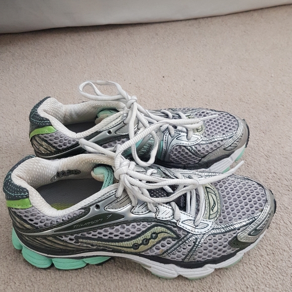 Saucony Running Shoes - Picture 2 of 7